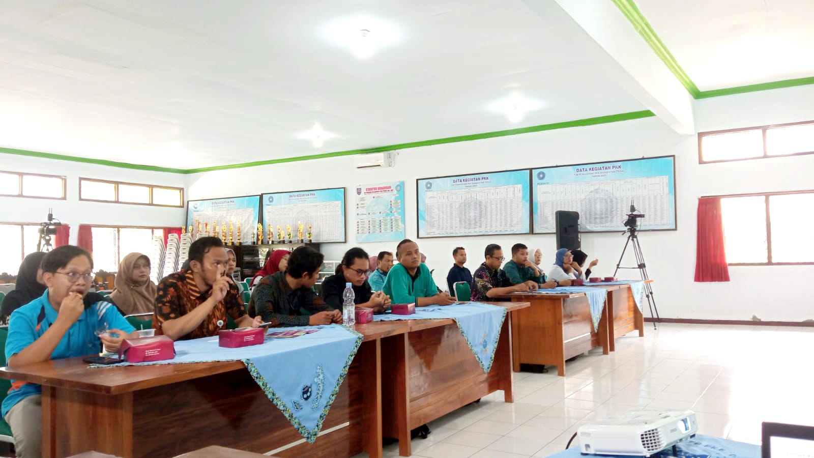 Universitas Bhamada Slawi Berperan Aktif dalam Pengembangan Aplikasi Segalengko di Forum Konsultasi Publik Kabupaten Tegal