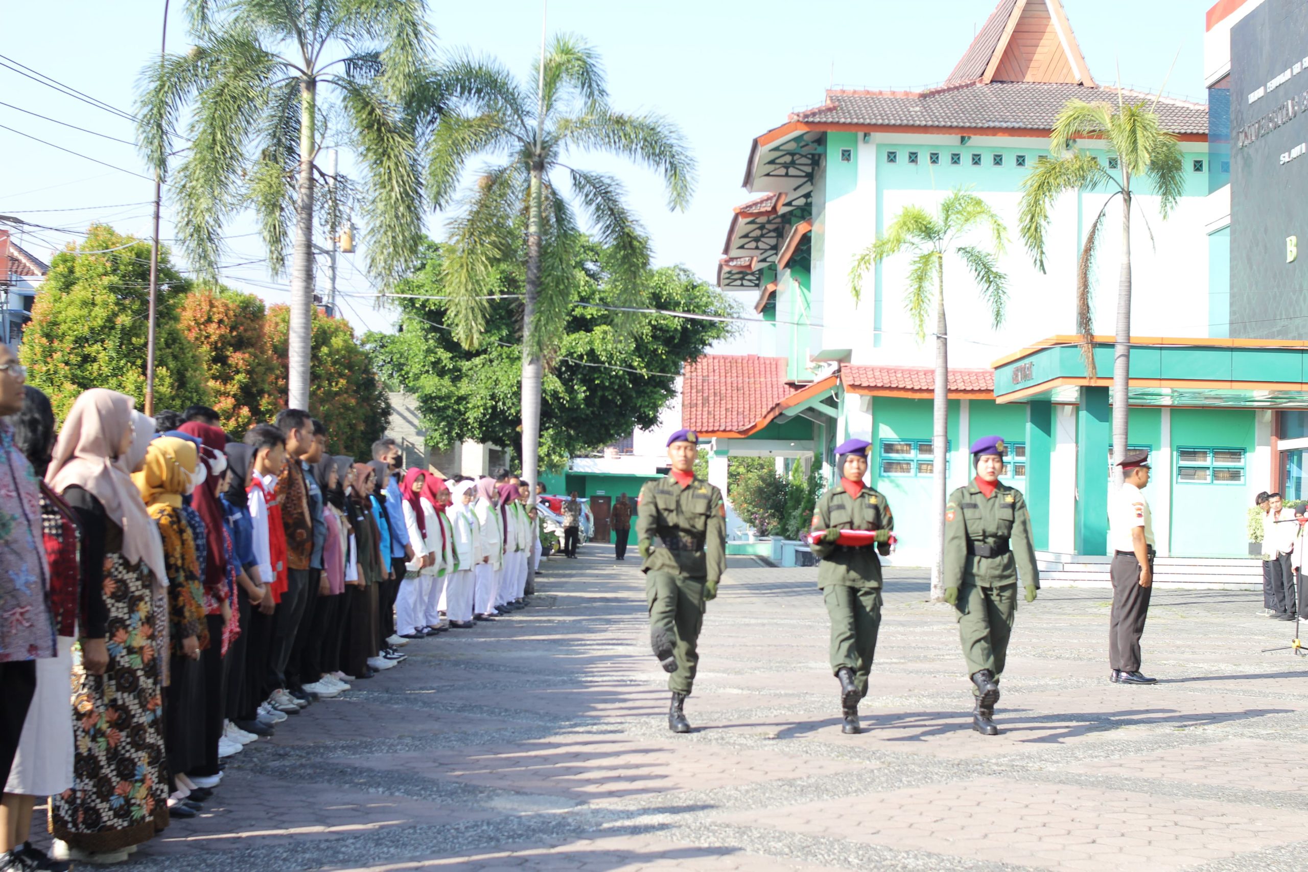 Peringati Hari Pendidikan Nasional 2025, Universitas Bhamada Slawi Laksanakan Upacara Bendera Peringati Hari Pendidikan Nasional 2025, Universitas Bhamada Slawi Laksanakan Upacara Bendera